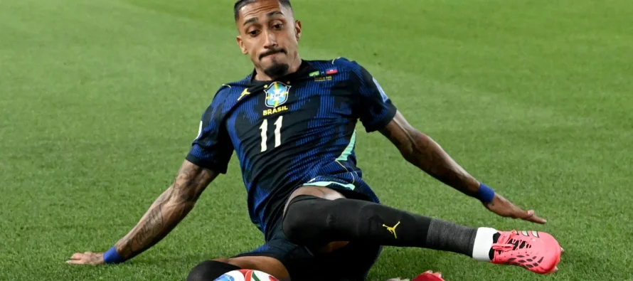 Lajm i mirë për Brazilin: Raphinha kthehet në stërvitje