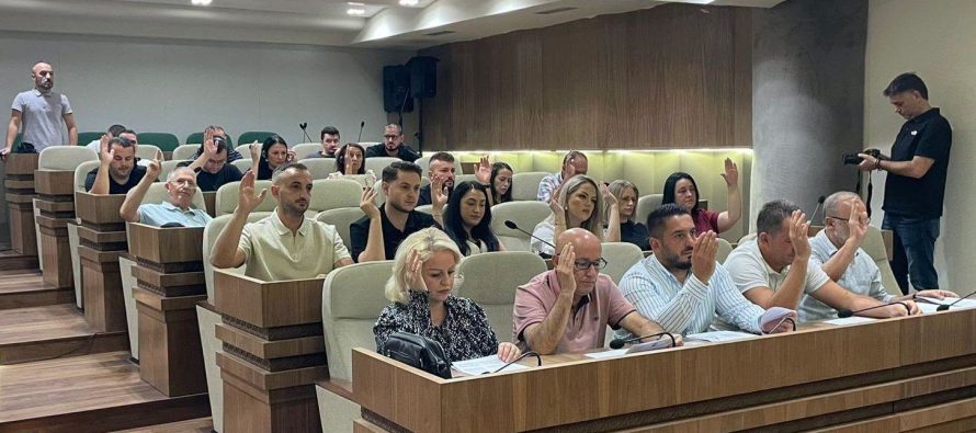 Gostivari fal faturën e ujit për një muaj, banorët nuk do të paguajnë për gushtin