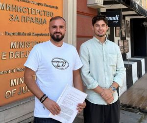 Studentët rikthejnë kërkesën për provimet shtetërore në shqip, sfidë për ministrin e ri të Drejtësisë Jeton Shazivari