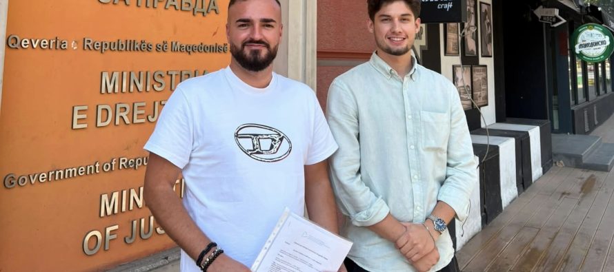 Studentët rikthejnë kërkesën për provimet shtetërore në shqip, sfidë për ministrin e ri të Drejtësisë Jeton Shazivari
