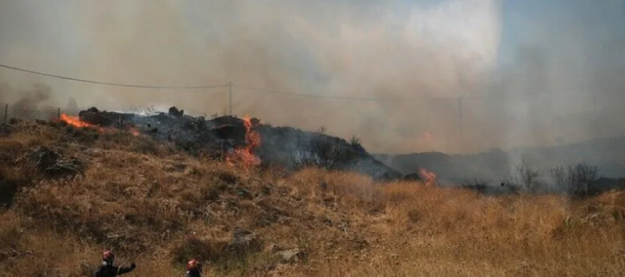 Kroaci – Mbi 150 zjarrfikës në betejë me flakët pranë Konicës, tymi mbulon qytetin