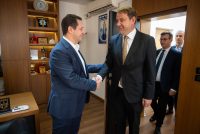 Limani pret ambasadorin e Kosovës, Florian Qehaja
