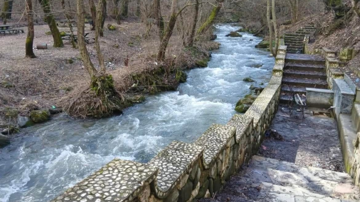drejt-nje-destinacioni-te-ri-turistik-asfaltohet-rruga-negotine-uji-i-tharet