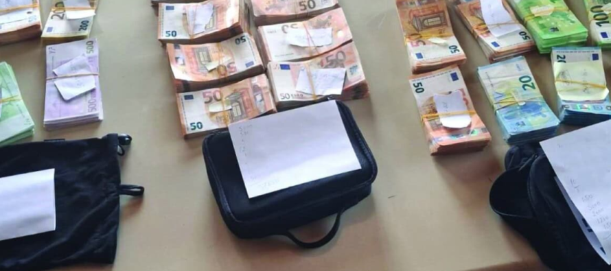 200 mijë euro të padeklaruara në Tabanocë, gjashtë të arrestuar në aksionin kundër grupit kriminal