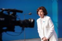 Siljanovska Davkova tregon se çka i mungon Botës