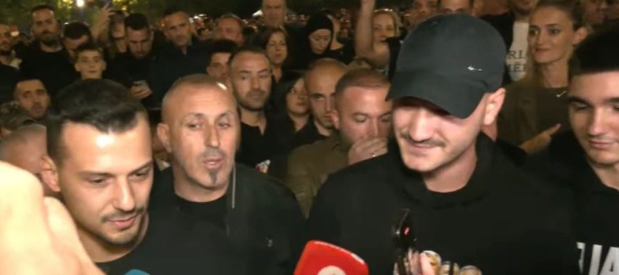“Jo në emrin tim!”- Në Prishtinë protestohet kundër vendimit të Speciales