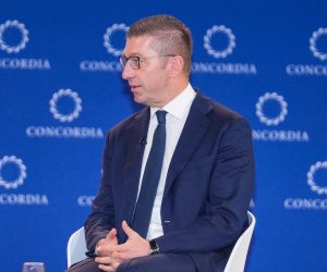 Mickoski: Maqedonia mbetet në rrugën evropiane, ne mbrojmë identitetin dhe interesat tona shtetërore