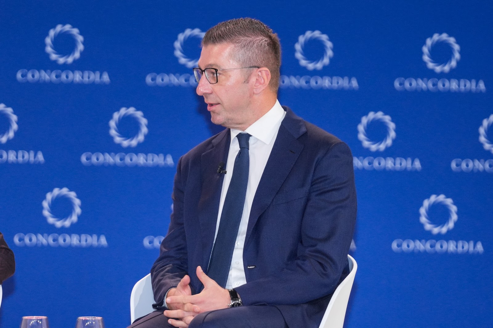 Mickoski  Maqedonia mbetet në rrugën evropiane  ne mbrojmë identitetin dhe interesat tona shtetërore