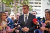 Mickoski për skandalin në „Makedoniumin“: Do të kërkoj shkarkimin e drejtorit të atij institucioni së bashku me bordin drejtues