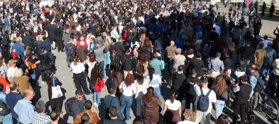 Protestë pa dhunë, mungojnë “maskat”. Tubuesit refuzojnë dialogun me Ramën