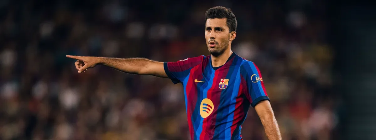 Rodri mund të luajë si qendërmbrojtës ndaj PSG së