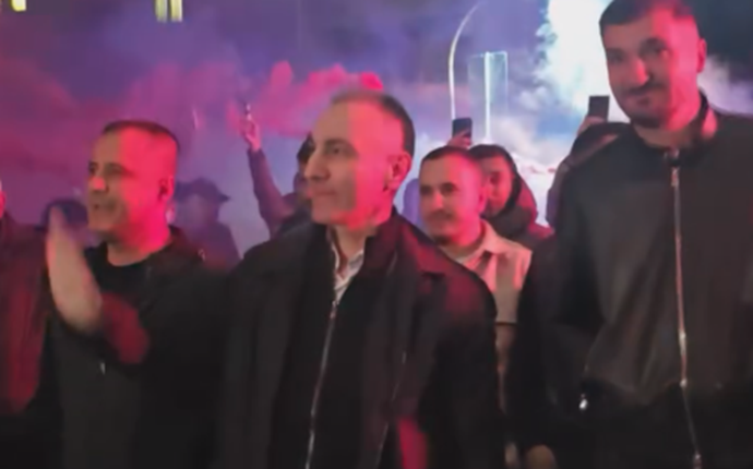 pritje-ne-cair-per-lirimin-e-artan-grubit-nga-paraburgimi-shtepiak-video
