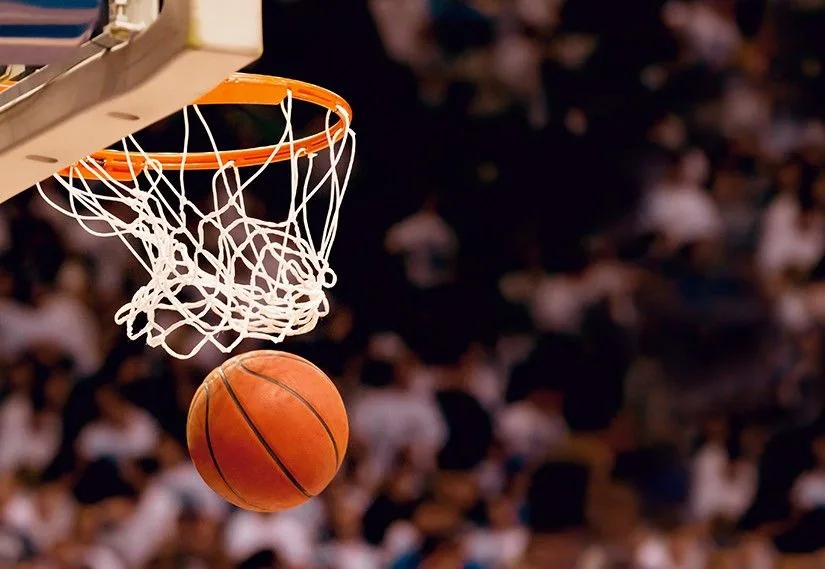 Privohen nga liria tre të rinj gjatë një ndeshjeje basketbolli në Shkup