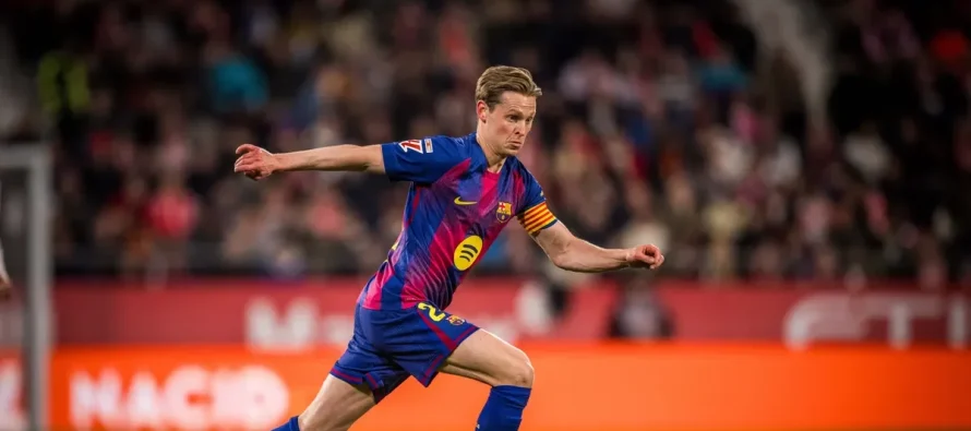 Zyrtare: Frenkie de Jong rikthehet te Barcelona pas dëmtimit