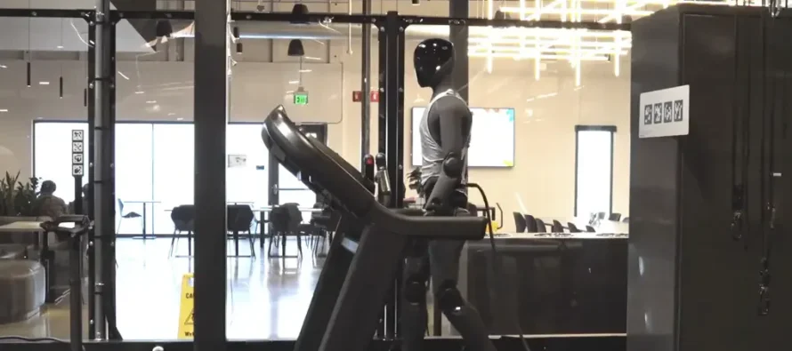 Roboti humanoid ecën 560 kilometra për nëntë ditë, Figure AI teston kufijtë e teknologjisë