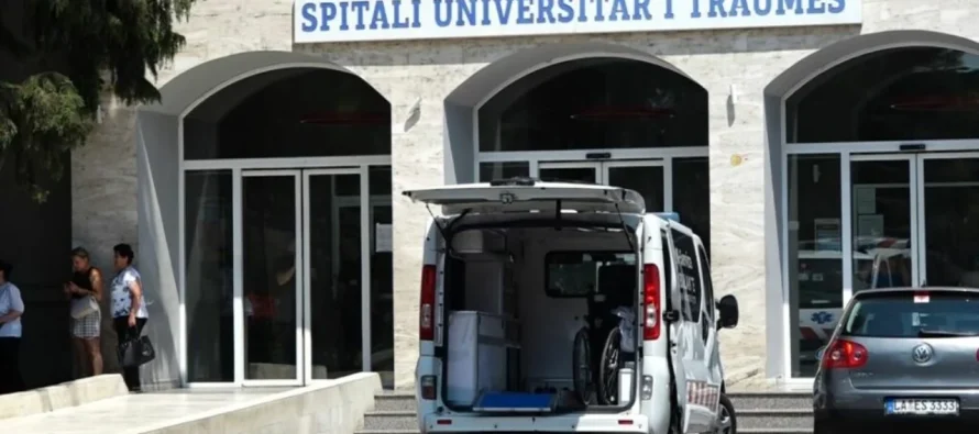 Protesta në Tiranë, një efektiv i nënshtrohet ndërhyrjes kirurgjikale. Katër protestues nën kujdes mjekësor