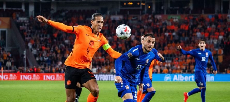 Van Dijk dominoi ndaj Serbisë, paraqitje prej lideri